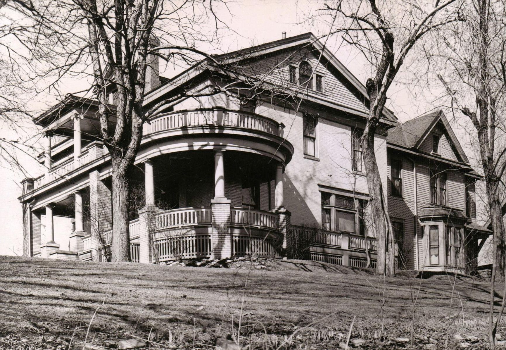 Undated -- Iowa College AKA Bruhn or Schmidt House
